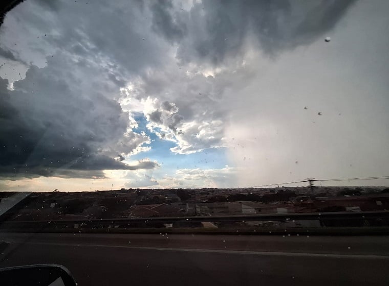 Imagem Extremos do clima de fevereiro no Brasil