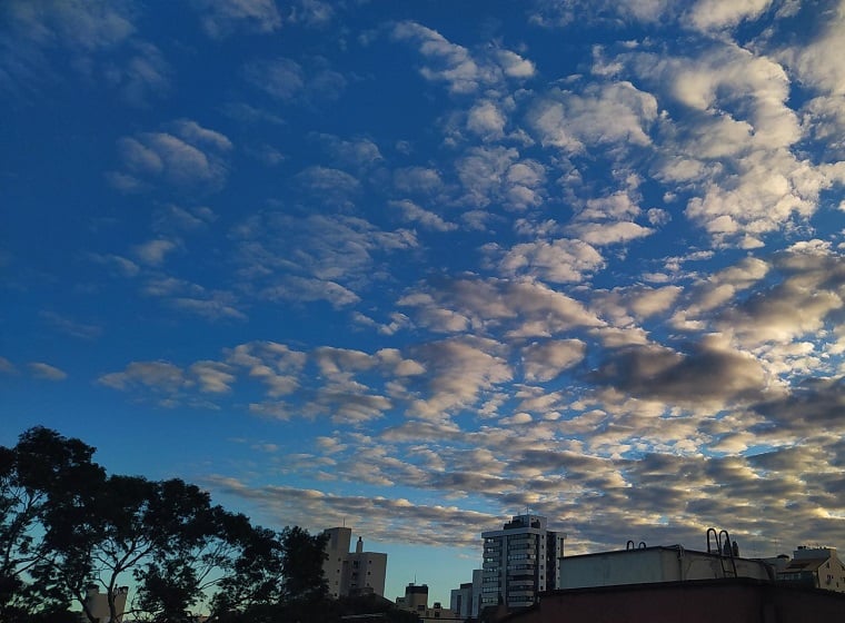 Imagem da notícia Sol predomina no Sul do Brasil esta semana