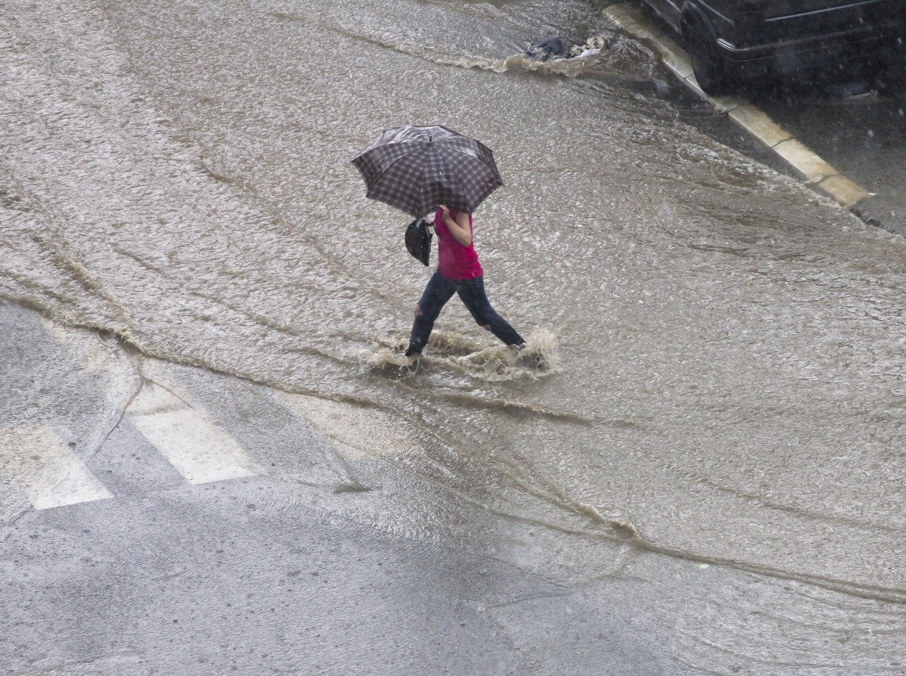 Imagem da notícia Litoral de SP registra chuva intensa e volumes extremos nesta quarta-feira (06/08)