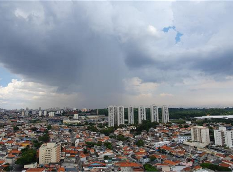 Chuva aumenta sobre SP esta semana