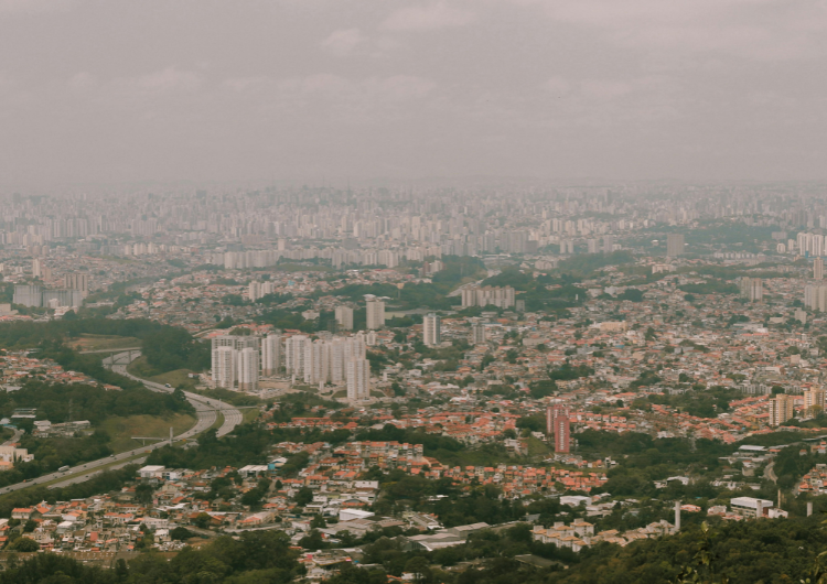 Chuva retorna a São Paulo e aumenta o risco de temporais nesta semana