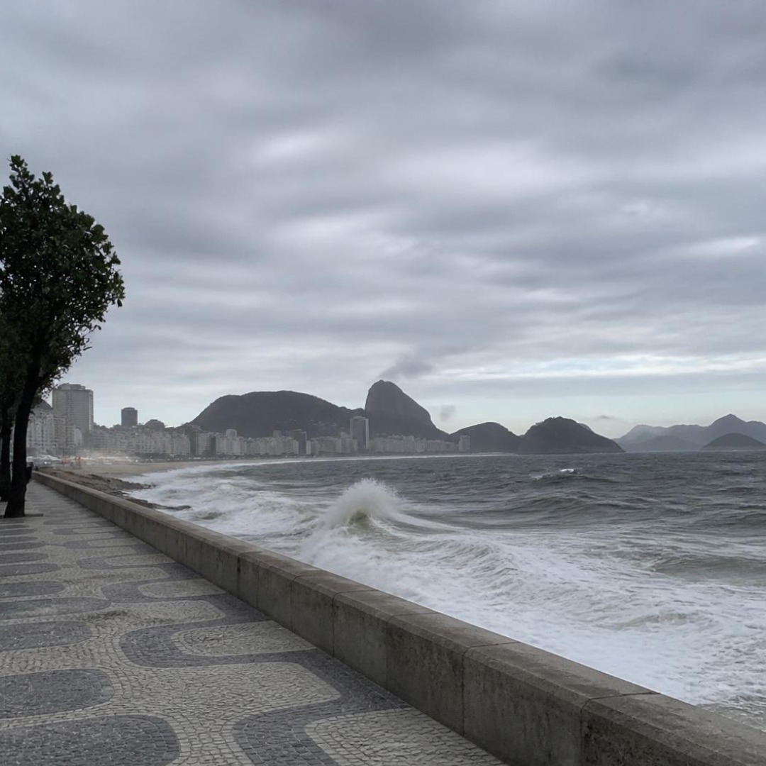Mar agitado entre o Sul e o Sudeste durante o fim de semana
