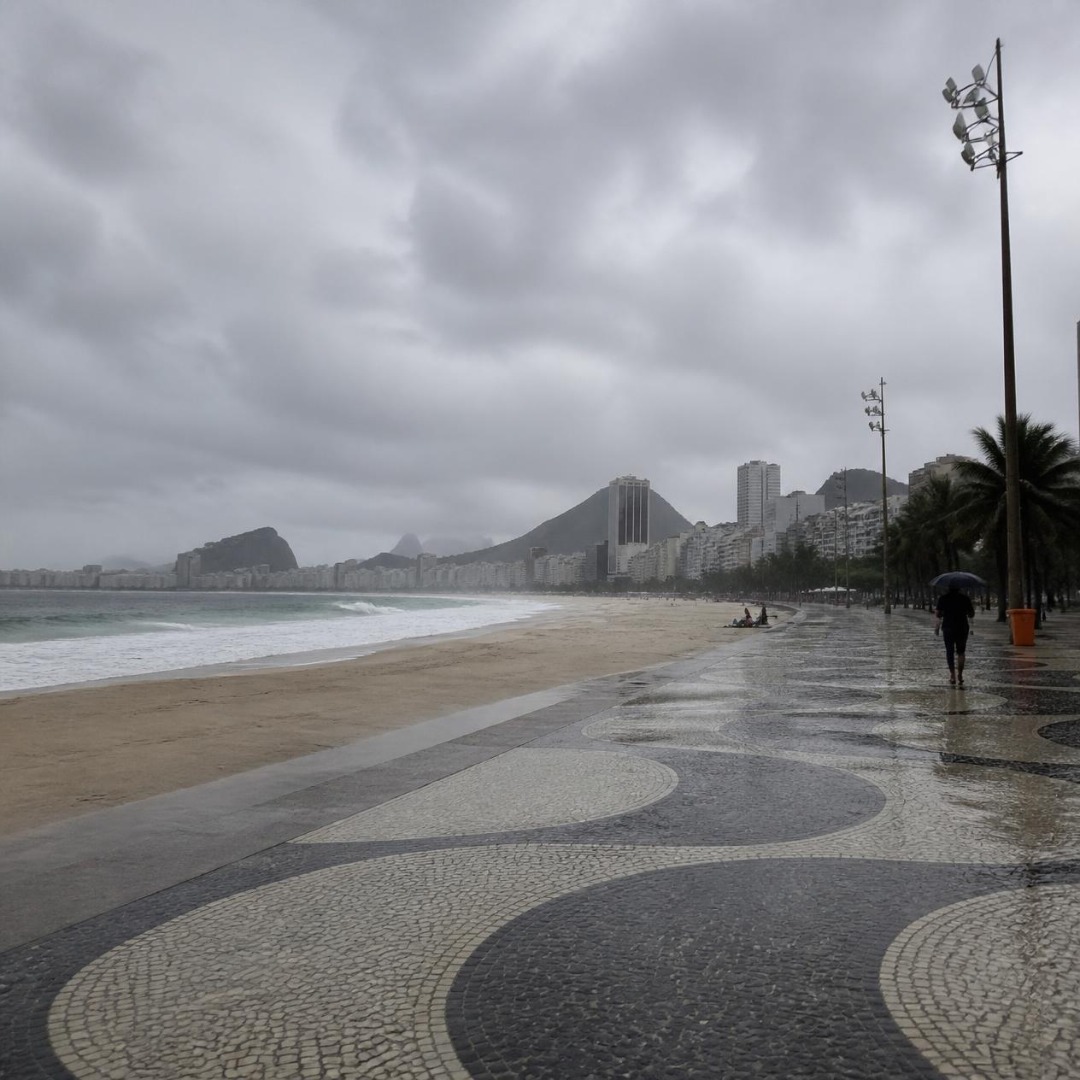 Previsão do tempo para o RJ: chuva continua até sexta e volta a aumentar no fim de semana